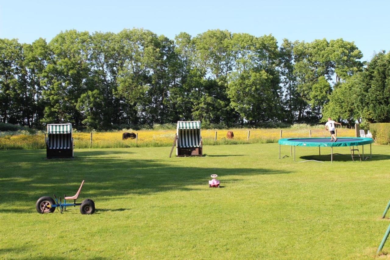 Ferienhaus Sommerbrise, Hof Zur Sonnenseite Fehmarn, 4 Sterne Zewnętrze zdjęcie